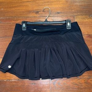 Lululemon Circuit Breaker Skirt Size 8 Regular Black